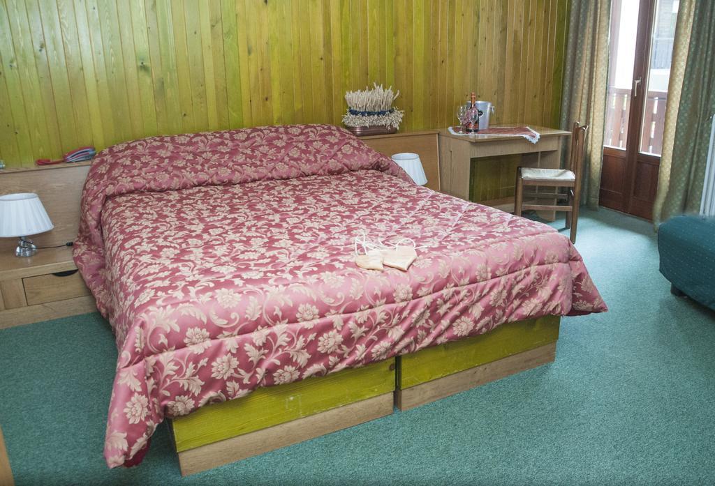 Hotel Vallee De Cogne Phòng bức ảnh
