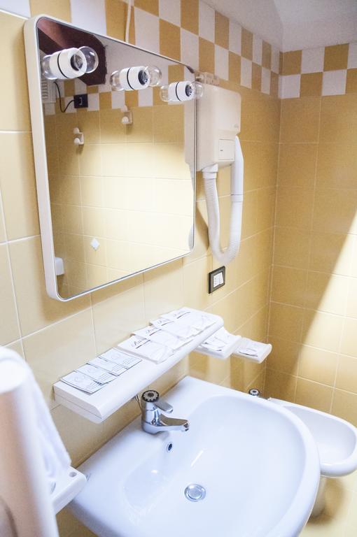 Hotel Vallee De Cogne Phòng bức ảnh